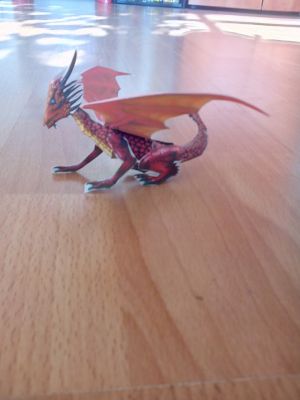 petit dragon trÃ¨s simple
rÃ©alisation avec enfant carencÃ© et dyspraxique (trouble de la rÃ©alisation motrice)
