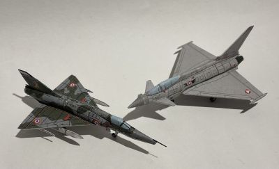 Eurofighter Autrichien et Mirage III RD
1/200
Keywords: Eurofighter Mirage