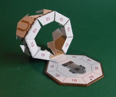 ... fixez-la d'abord avec une languette...