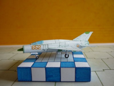 paragon-MiG-21-kp-33.JPG