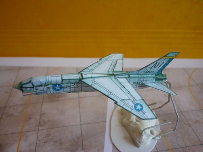 trotskiy-F-8C-03.JPG