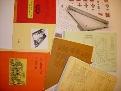 kit de la gare de Nevers et la couverture du catalogue 2010