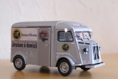 Lechat_Interflora_0.jpg