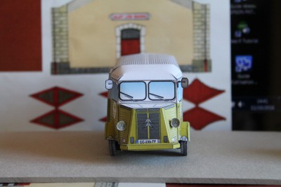 HY Metzervisse  2cv et Ds009 a.jpg