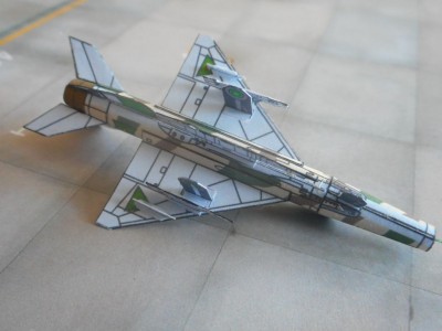 prmodels-cafe-F-7M-iq-08.JPG