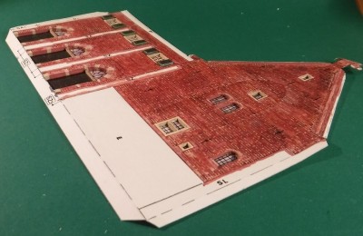 DSCF0417.JPG (245.8 Kio) Vu 4343 fois La façade achevée ...