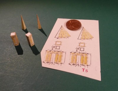 DSCF0056.JPG (230.05 Kio) Vu 3716 fois ... maintenant les petites colonnes pour la balustrade, en enlevant les languettes ici et en les collant bout à bout<br /><br />Sincèrement<br />Kurt