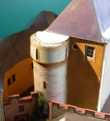 DSCF0131.JPG (155.27 Kio) Vu 1981 fois ... sont enroulées autour de la tour en couches<br /><br />Sincèrement<br />Kurt