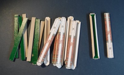 ... sont renforcées avec du carton 2mm...