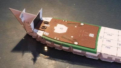 DSCF0111.JPG (166.79 Kio) Vu 2725 fois ... et collées sur le pont principal.<br /><br />Cordialement<br />Kurt