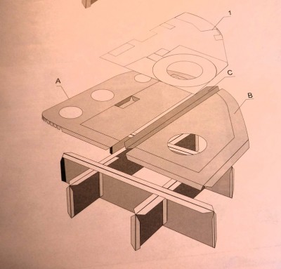DSCF0128.JPG (157.12 Kio) Vu 3141 fois La cour intérieure, ATTENTION ! Les parties B/C n'existent pas, elles sont intégrées à la partie A.