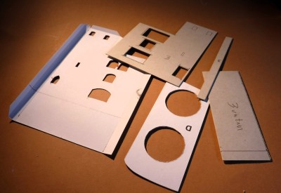 DSCF0142.JPG (161.37 Kio) Vu 3048 fois ... renforts préparés.