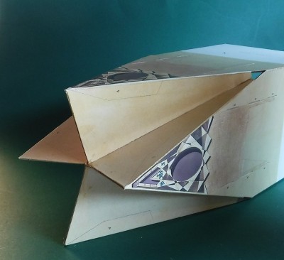 ... jusqu'à ce que les fondations de la tour centrale soient enfin en place ; elles sont très stables.<br /><br />Cordialement,<br />Kurt