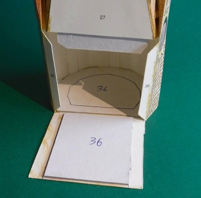 DSCF0019.JPG (131 Kio) Vu 1836 fois ant de fermer la tour, j'installerai les renforts... e