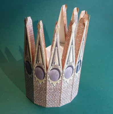 et assemblez les panneaux latéraux.<br /><br />Cordialement,<br /><br />Kurt