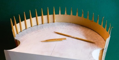 DSCF0088.JPG (135.05 Kio) Vu 1045 fois renforce les points délicats avec des cure-dents colorés...