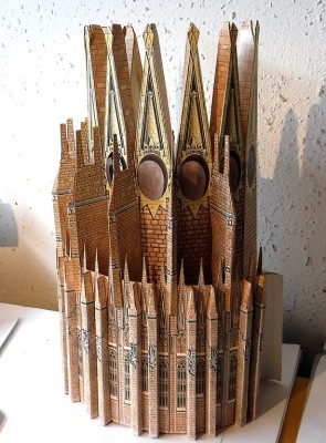 DSCF0093.JPG (218.8 Kio) Vu 1217 fois …et je le place sur le chœur…