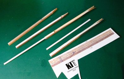 DSCF0025.JPG (200.15 Kio) Vu 763 fois … J’insère à nouveau du carton de 1 mm d’épaisseur et de 3,5 mm de large dans le mur de soutènement.