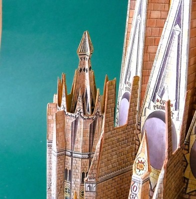 DSCF0029.JPG (221.81 Kio) Vu 654 fois ...placés au sommet des tourelles...