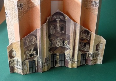 DSCF0112.JPG (240.55 Kio) Vu 324 fois puis collez-le selon le schéma…<br /><br />puis collez-le selon le schéma…