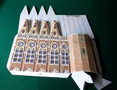 DSCF0186.JPG (227.8 Kio) Vu 32 fois … les renforts (1 mm) sont préparés…