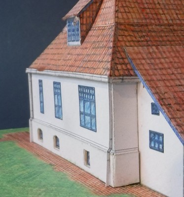 … et installez-les tout autour de la maison. La première maison est ainsi terminée…