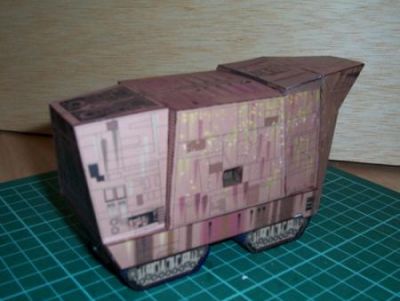 sandcrawler (starwars)
le vÃ©hicule des jawas 
