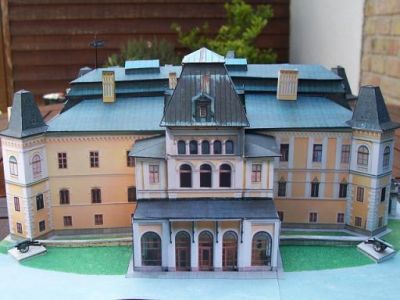 chateau de Betliar (Slovaquie)
Le rendu est superbe, on croirait qu'il y a de vraies fenÃªtres, et que l'intÃ©rieur a Ã©tÃ© agencÃ©...
