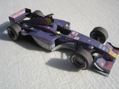 SAUBER PETRONAS C19
