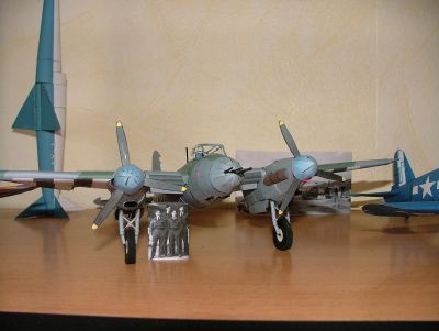 ... et l'Ã©quipage du mosquito, en tenue de sortie
