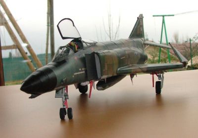 F4 phantom
vue avant. 
