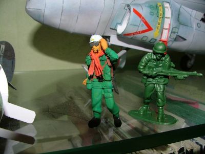 avatar au 1/33
avant, aprÃ¨s.
Comme quoi avec un bon cutter et de l'imagination, tout est possible
