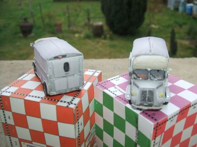 citroen HY H0
les phares, le pare choc, les petites poignées. Tout le montage et les trucs dans construction en images
