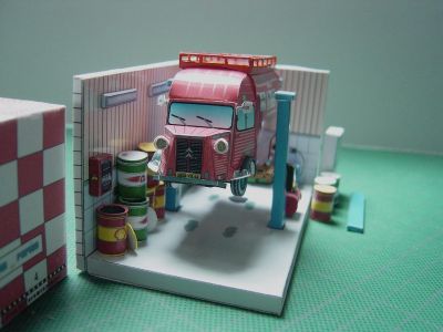 Le H "LeliÃ¨vre" de Camille
En papier photo, Ã©chelle 1/66
