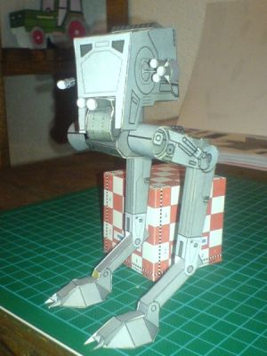 AT-ST vu de devans
