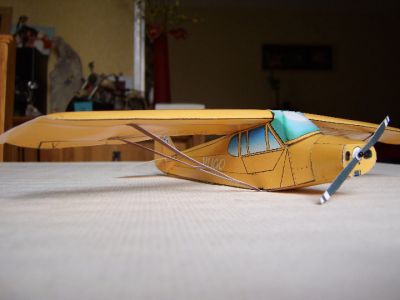 Avion Peeper (1Ã¨re rÃ©alisation)
Soyez indulgent c'est une premiÃ¨re
Keywords: Peeper
