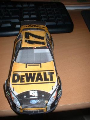 Nascar 1
NASCAR de Kenseth, montÃ©e fin 2006, mon premier paper model.
