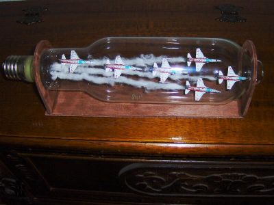 patrouile suisse
6 avions F-5 tiger
http://avions-papier.heb3.org/
