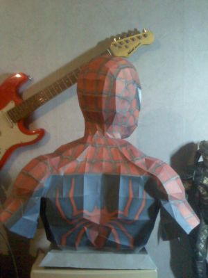 Buste de Spiderman
Grandeur Nature en papier 100Gr.
