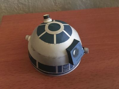 R2D2 - En cours de montage
