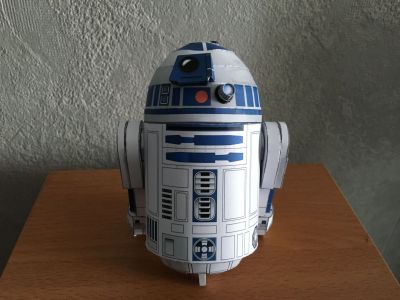 R2D2 - En cours de montage
