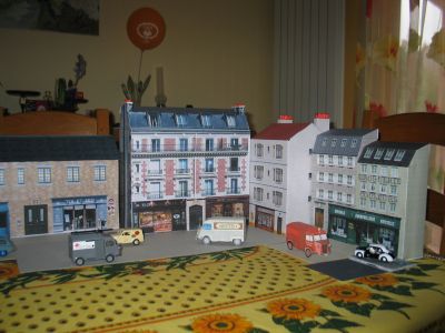 la rue du type H
pas encore dÃ©finitive mais Ã§a prend forme, les Ã©lÃ©ments du batiment style hausmanien sont disponibles sur demande Email
