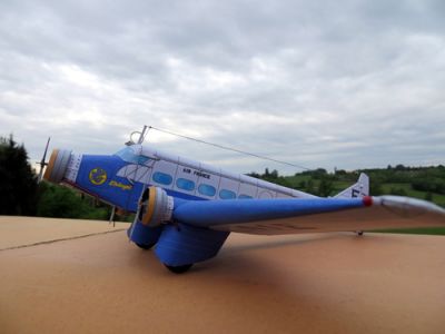 WIBAULT 283T2
Maquette au 1/66. Création 2015.
1935 - 1936. Les Wibault  furent les types d'avions les plus employés sur les lignes d'Air France durant cette période.
Téléchargement gratuit:http://pierreg.free.fr/carton/extra/wibault/wibault.htm
Notice:http://criquet11.eklablog.fr/mes-creations-au-1-66-c24566200/8
