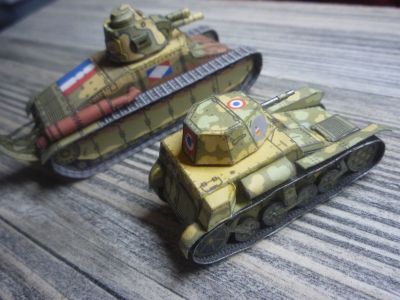 AMR 33 et Char D1
https://randpmodels.webnode.cz/models-1-87/

